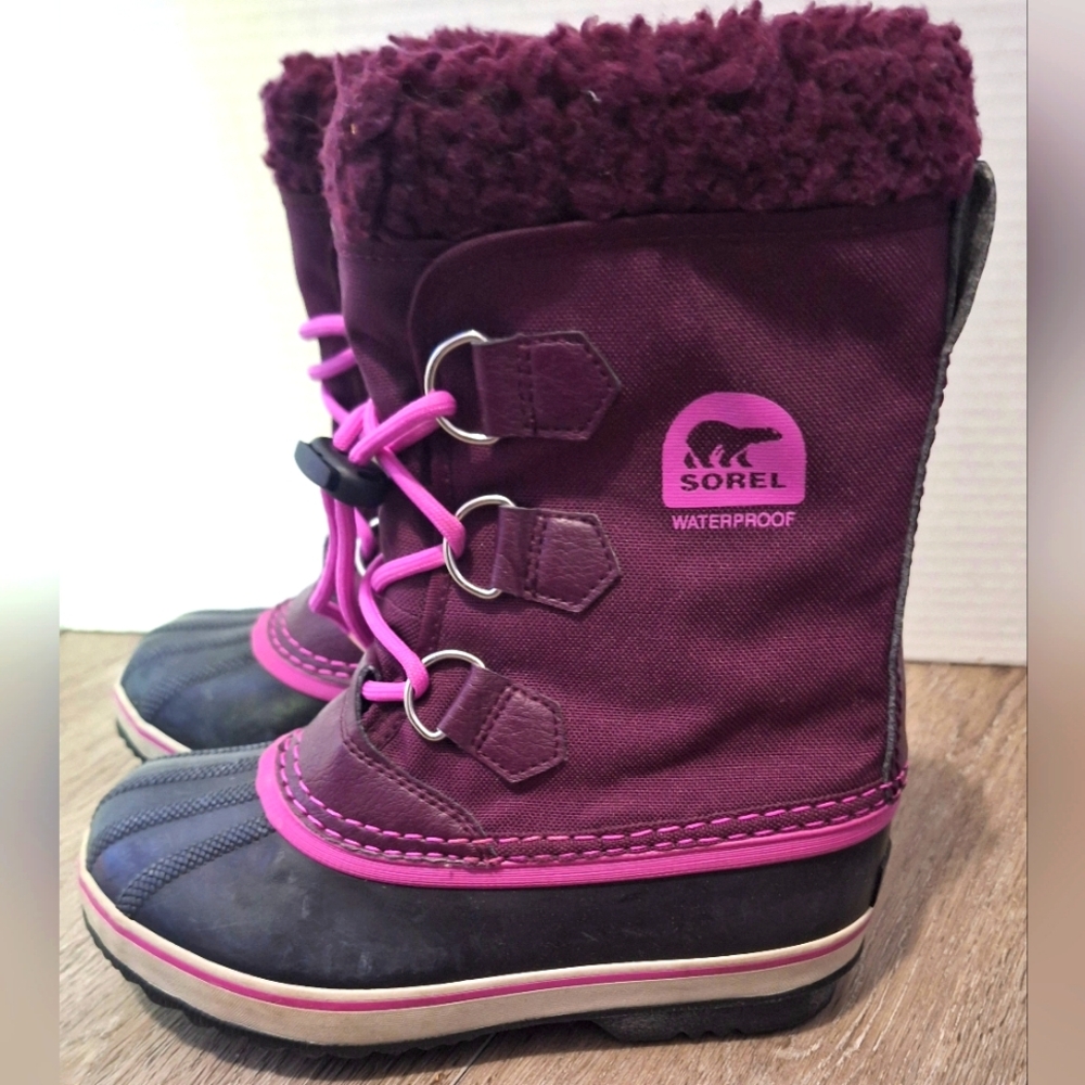 Sorel Winter Boots Yoot Pac Big Girls -Youth size 2 Plum Wild Iris Waterproof